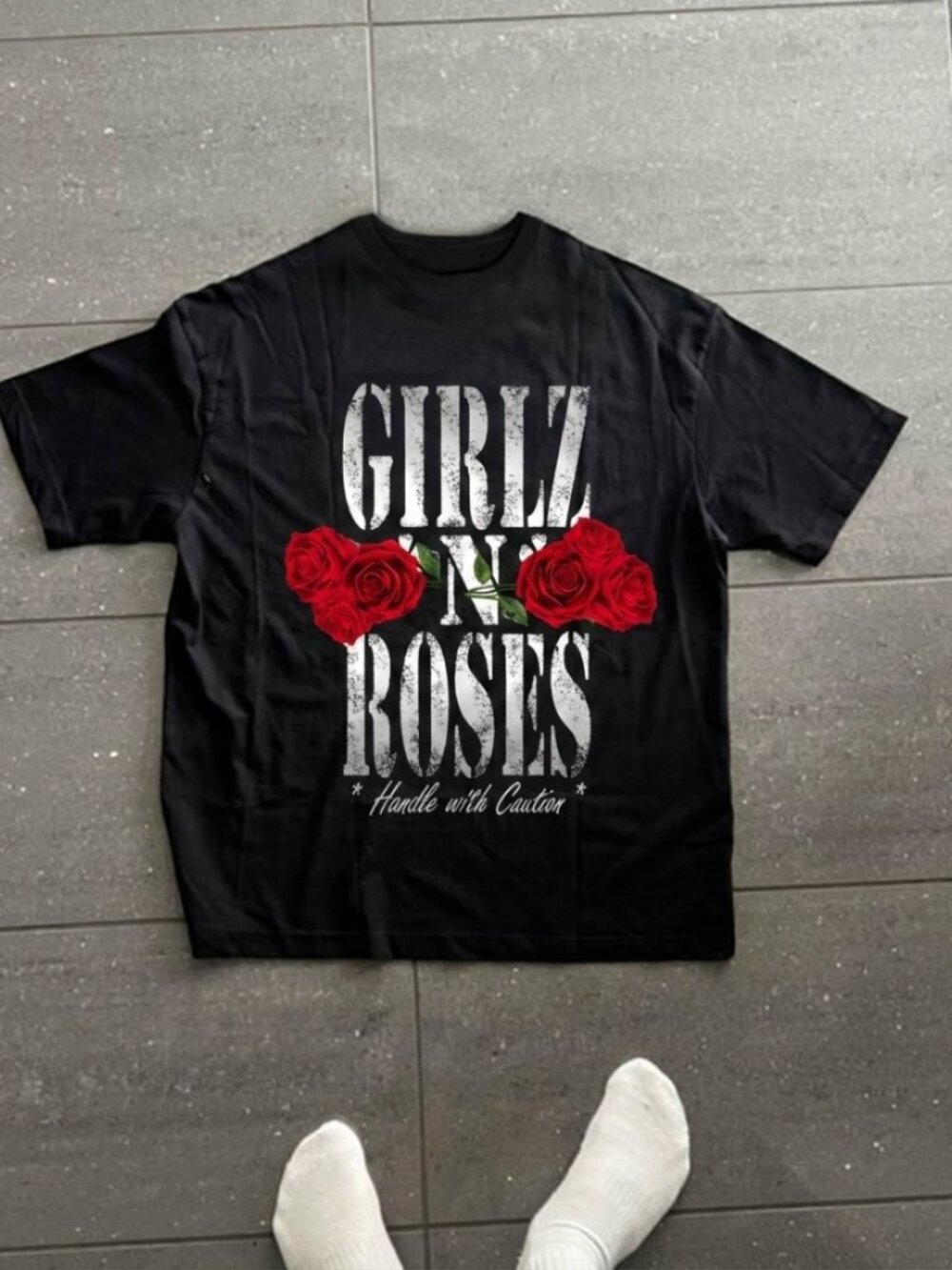 Women's Humor/Funny Retro/Rock Band tee "Girlz-N-Roses" Reprint